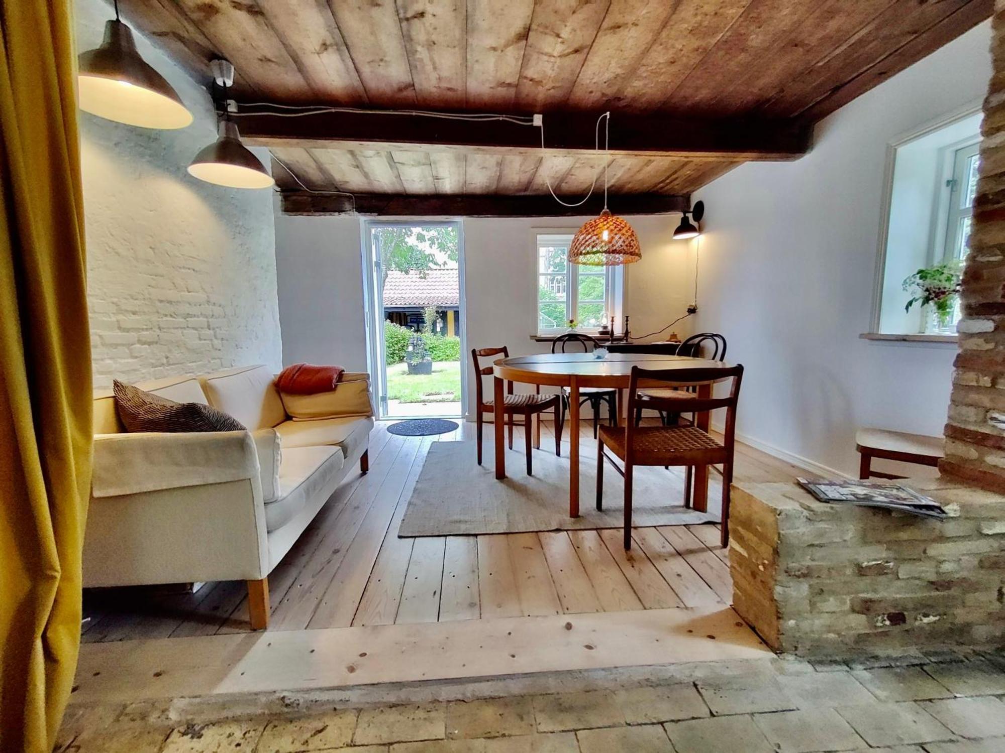 Den Gamle Skomager Hytte Ved Slotssoen Grasten Ngoại thất bức ảnh